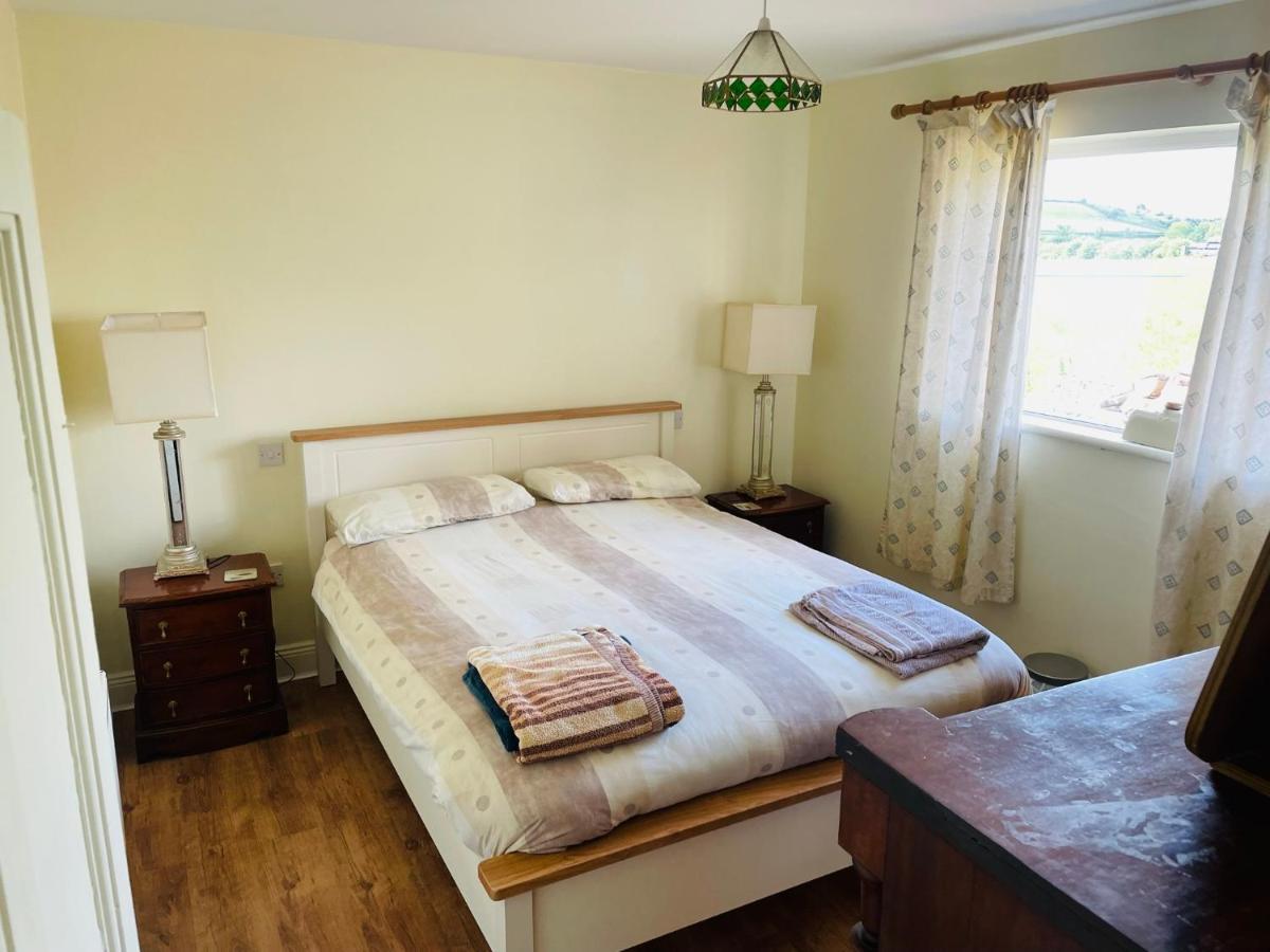 Cutteen Cottage Tulla Exteriér fotografie